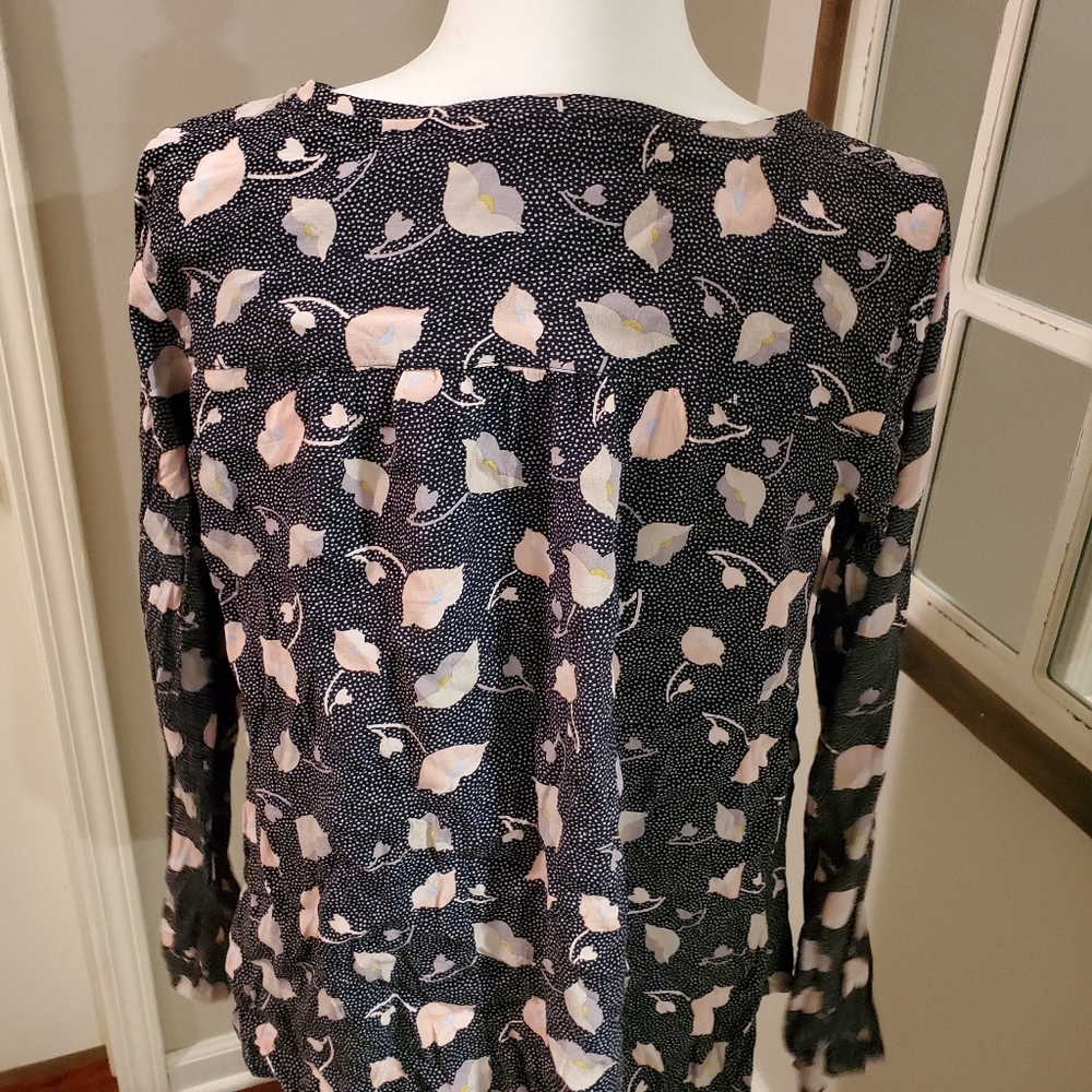 Loft floral dot top S (small)